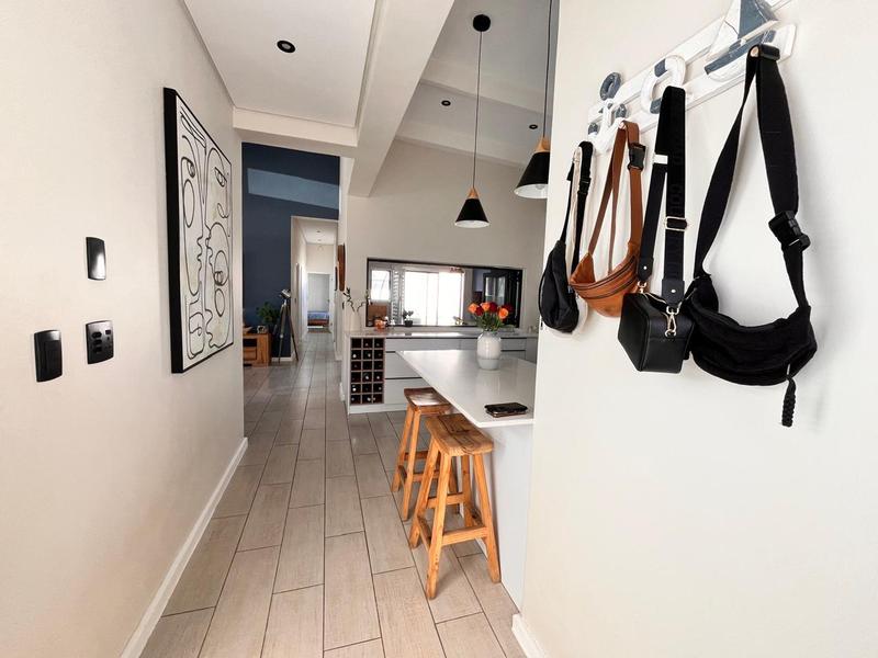 2 Bedroom Property for Sale in Sandown Western Cape